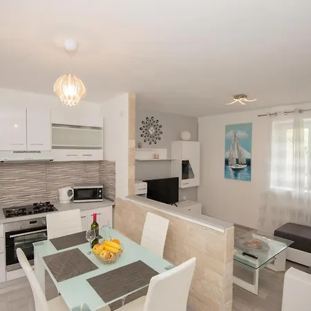 Bepo Apartment Molat